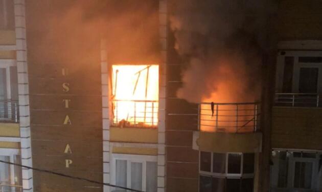 esenyurt'ta yangında apartmanda patlama: 1 ağır yaralı