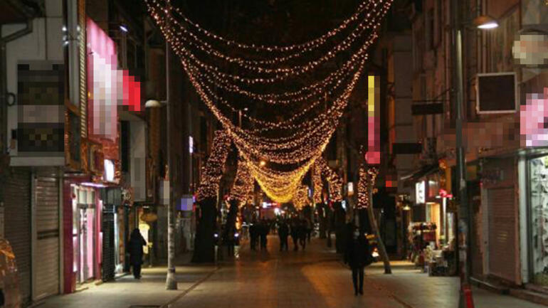 kartal'da caddeler ve meydanlar yeni yıl için dekore edildi